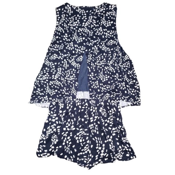 NWT Cupcakes And Cashmere Jaxon Romper Size M - Picture 9 of 9